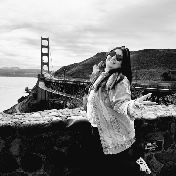 Meet your Posher, Melanie - Picture 2 of 2